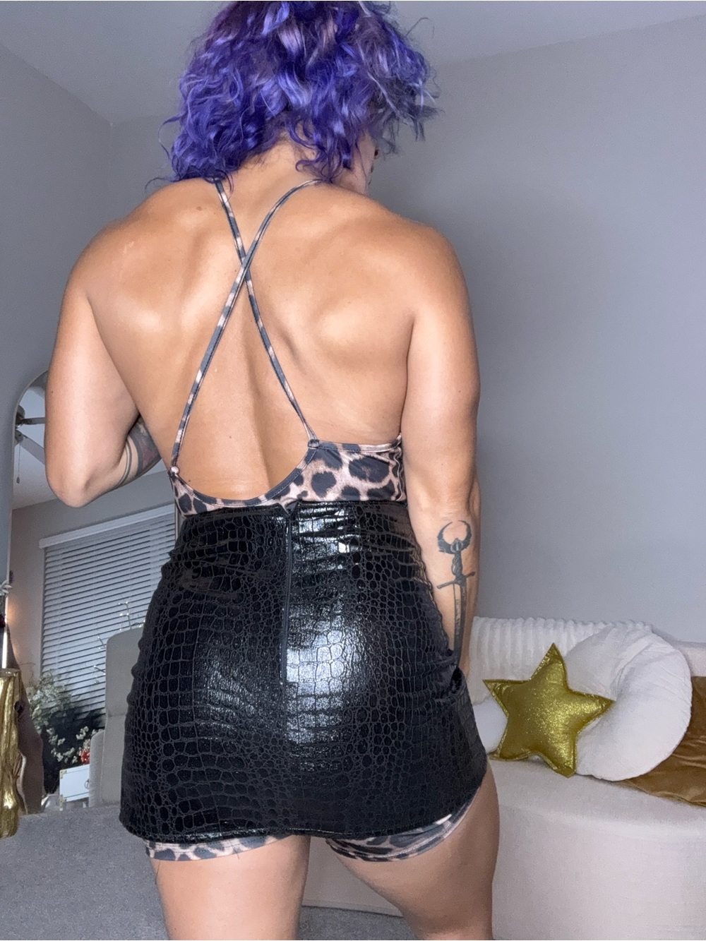 3pc outfit: leopard romper/ lace top/ black leather like mini skirt - Picture 15 of 16